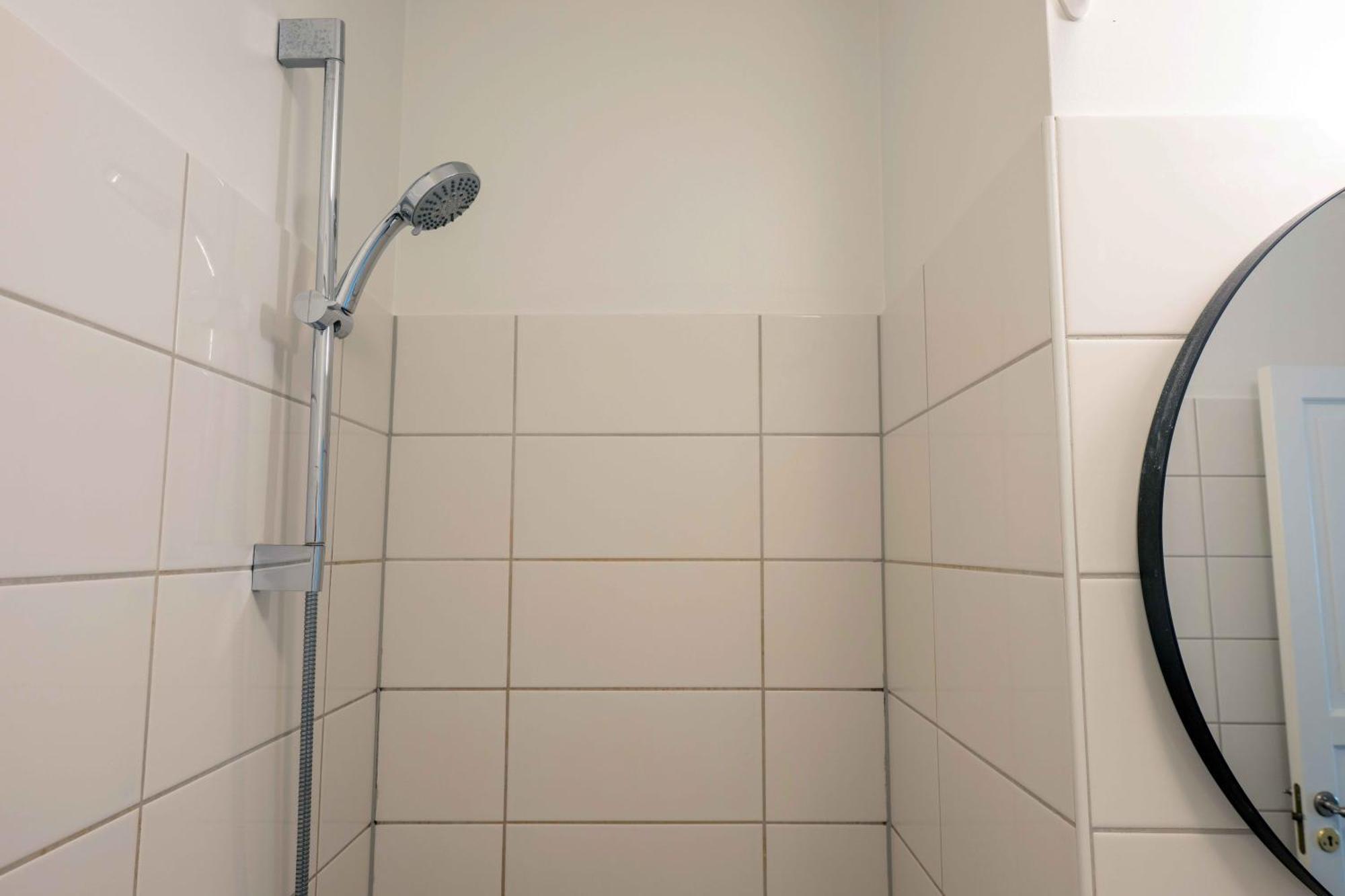 Spacious Tivoli Gardens Apartment W 3 Bedrooms Köpenhamn Exteriör bild